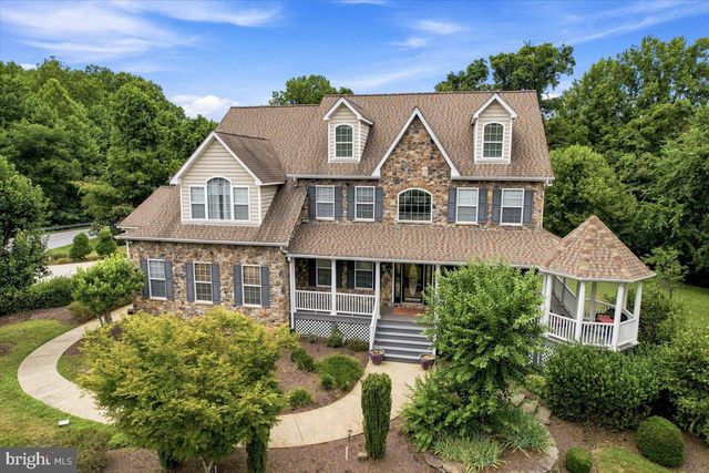 5 CROSS POINT DR, Owings, MD 20736
