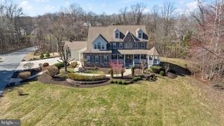 5 CROSS POINT DR, Owings, MD 20736