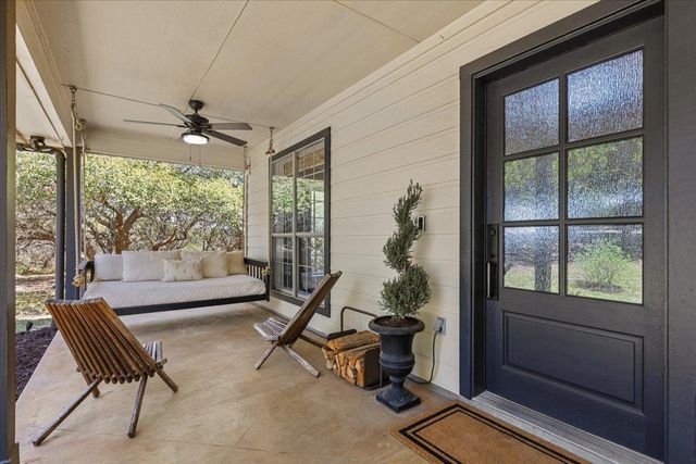 10605 Lake Beach DR, Dripping Springs, TX 78620