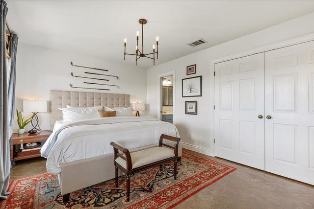 10605 Lake Beach DR, Dripping Springs, TX 78620