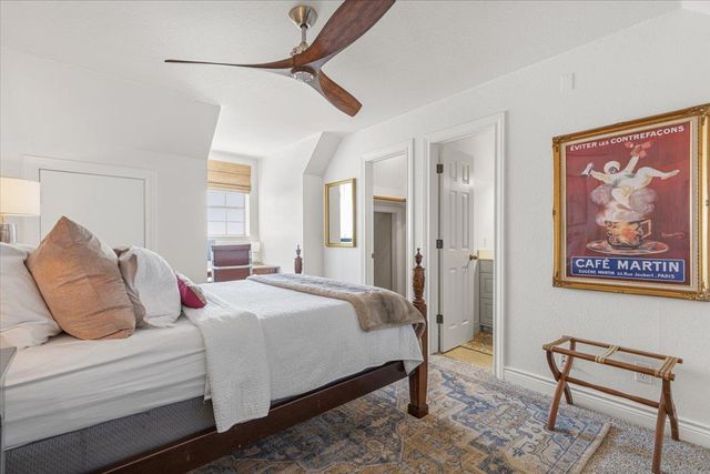 10605 Lake Beach DR, Dripping Springs, TX 78620