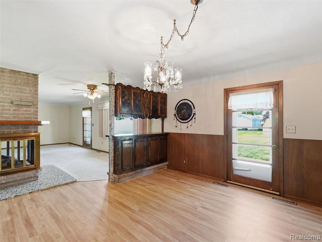 22605 Dorion Street, Saint Clair Shores, MI 48082