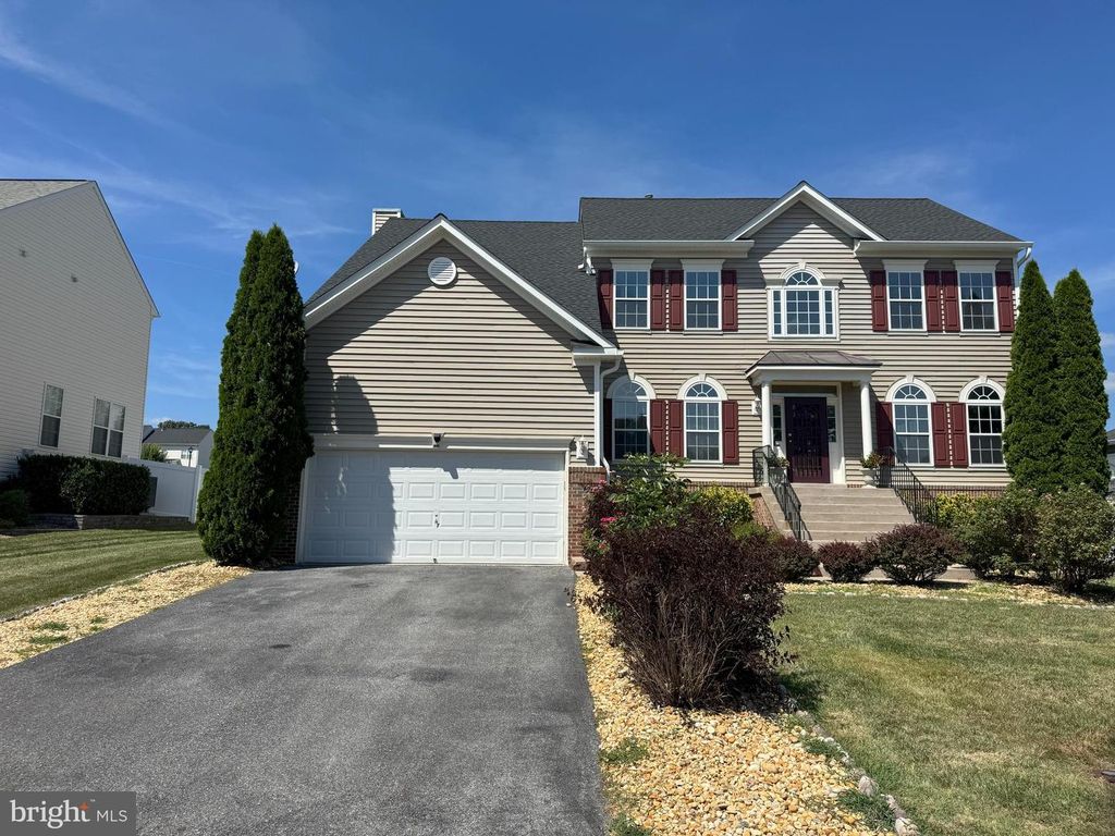 114 NASSAU DR, Winchester, VA 22602