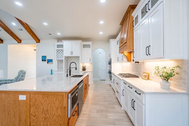 5501 County Rd 94, Midland, TX 79706