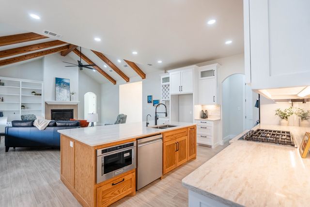 5501 County Rd 94, Midland, TX 79706