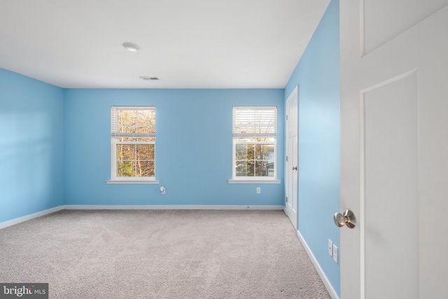 1002 LAKEVIEW PKWY, Locust Grove, VA 22508