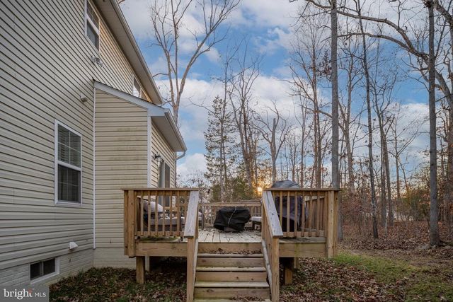 1002 LAKEVIEW PKWY, Locust Grove, VA 22508