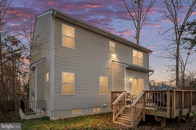 1002 LAKEVIEW PKWY, Locust Grove, VA 22508