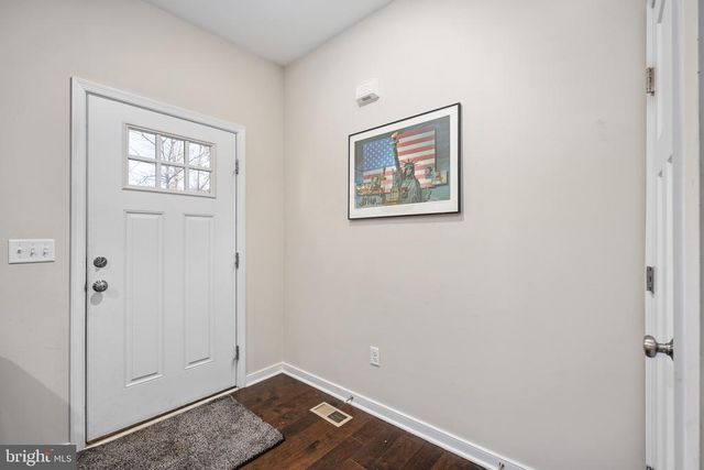 1002 LAKEVIEW PKWY, Locust Grove, VA 22508