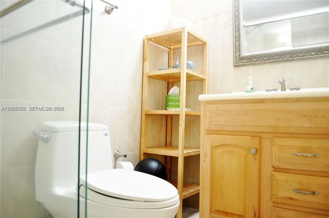 100 Lincoln Rd 534, Miami Beach, FL 33139