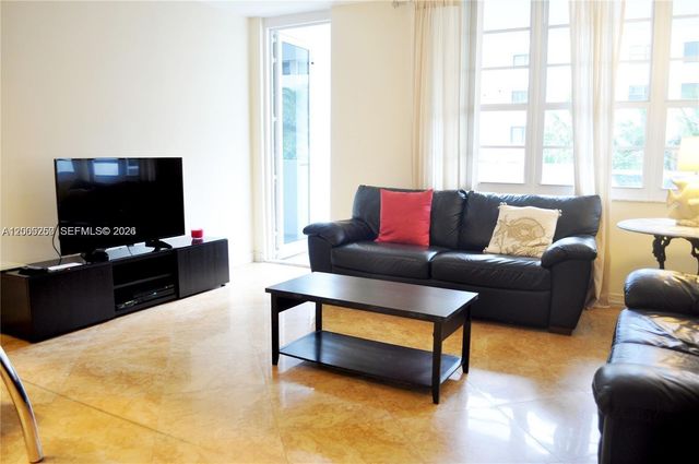 100 Lincoln Rd 534, Miami Beach, FL 33139