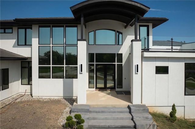 3331 S Saddle Ridge Court, Independence, MO 64057