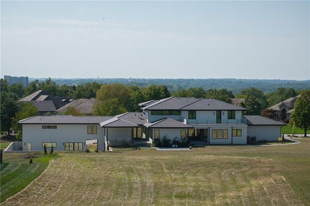3331 S Saddle Ridge Court, Independence, MO 64057