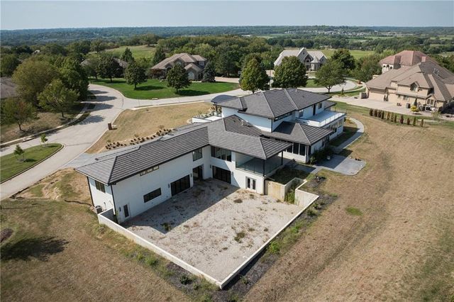 3331 S Saddle Ridge Court, Independence, MO 64057