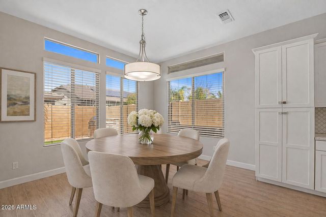 2860 E PINTO Drive, Gilbert, AZ 85296