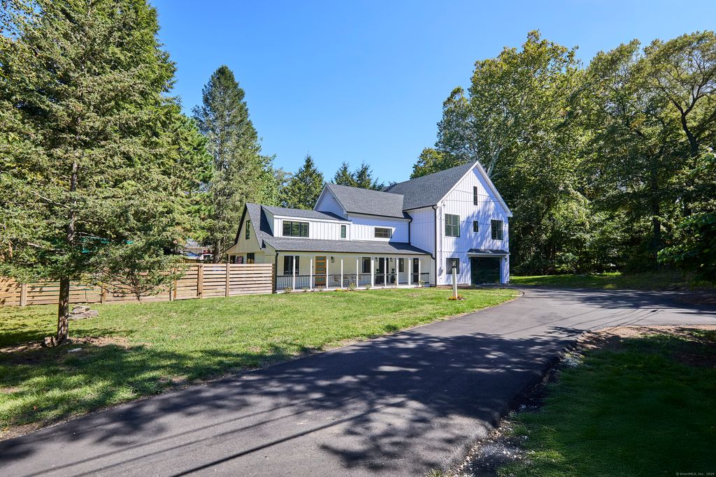 1207 Stillson Road, Fairfield, CT 06824