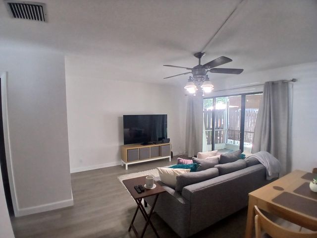 833 Hill Drive D, West Palm Beach, FL 33415