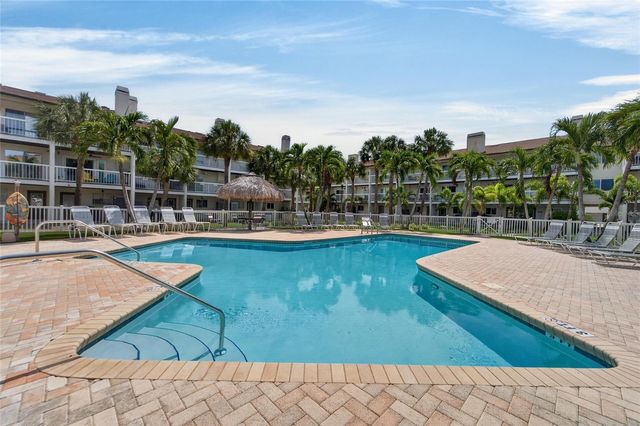 394 MADEIRA CIRCLE, St Petersburg, FL 33715