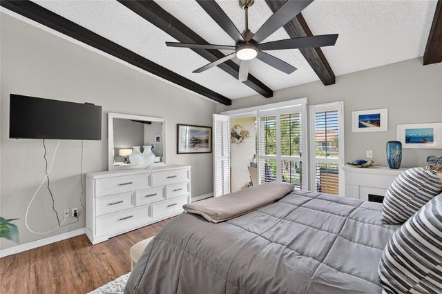 394 MADEIRA CIRCLE, St Petersburg, FL 33715