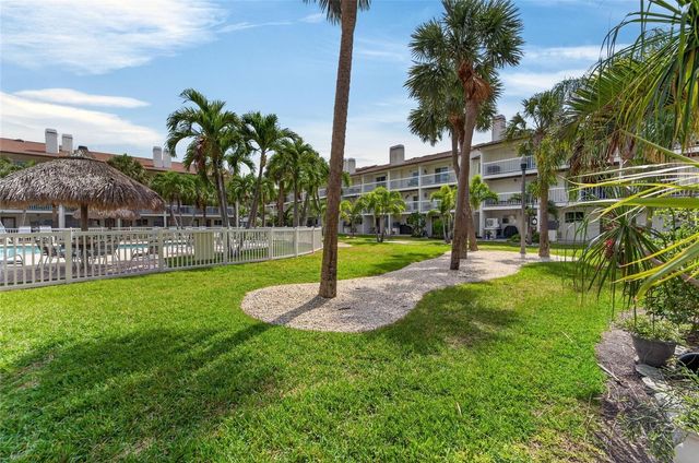 394 MADEIRA CIRCLE, St Petersburg, FL 33715