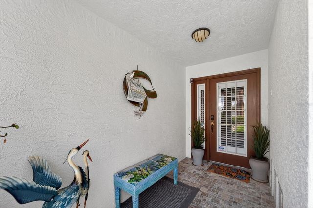 394 MADEIRA CIRCLE, St Petersburg, FL 33715