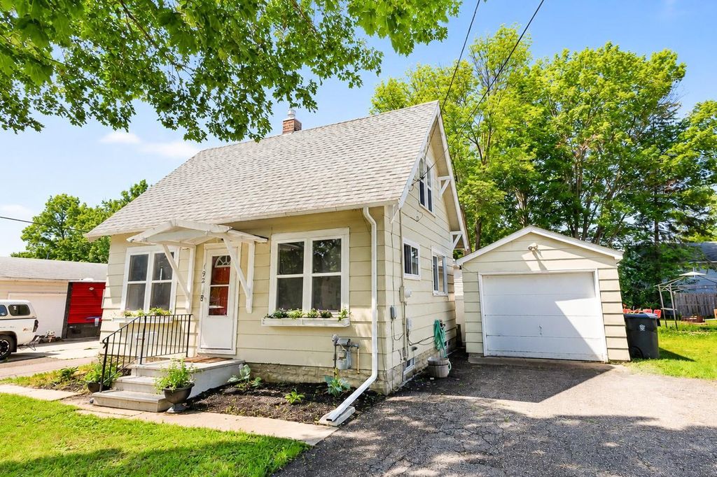 192 Long Street, Mankato, MN 56001