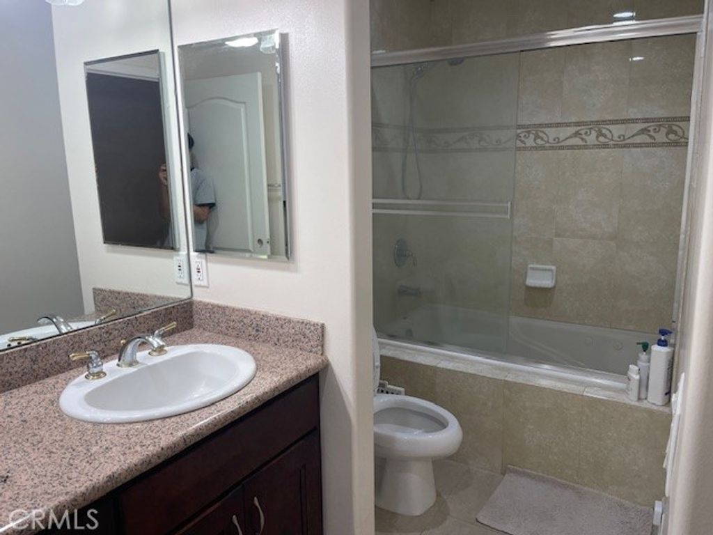 Image 6 of property listing at 5241 Rosemead, San Gabriel, CA 91776