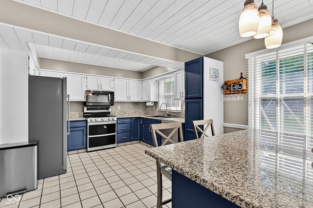12424 Charing Cross Road, Carmel, IN 46033