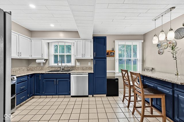 12424 Charing Cross Road, Carmel, IN 46033
