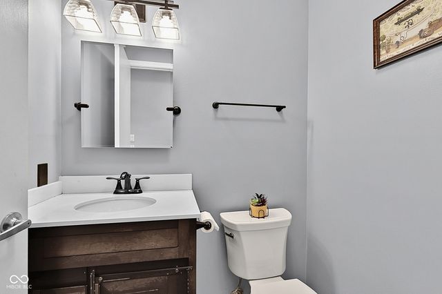 12424 Charing Cross Road, Carmel, IN 46033