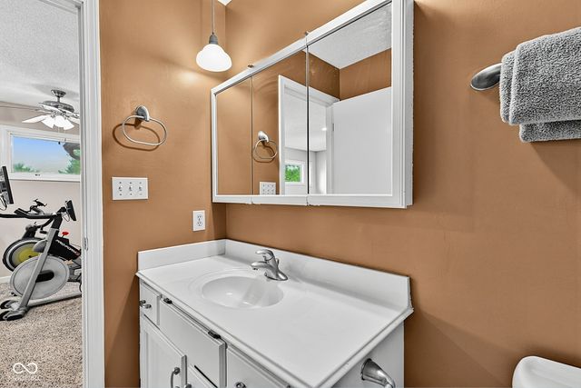 12424 Charing Cross Road, Carmel, IN 46033