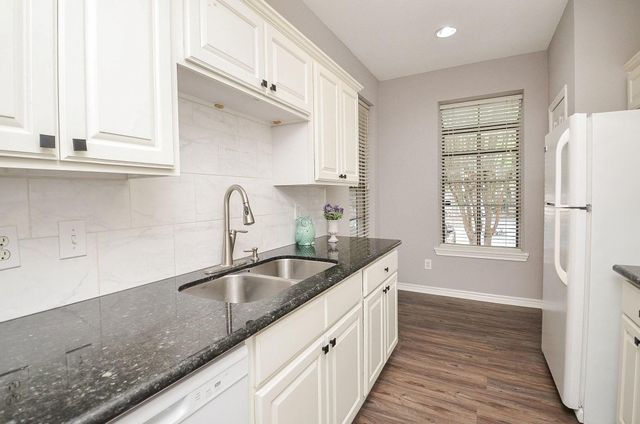 2255 Braeswood Park Drive 195, Houston, TX 77030