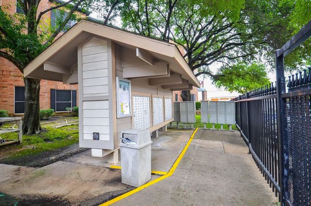 2255 Braeswood Park Drive 195, Houston, TX 77030