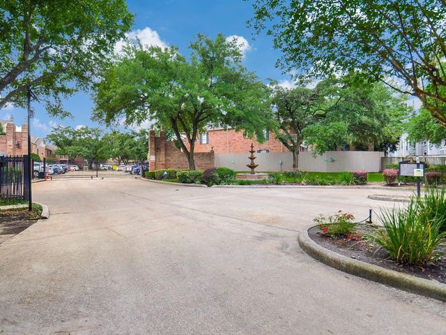 2255 Braeswood Park Drive 195, Houston, TX 77030