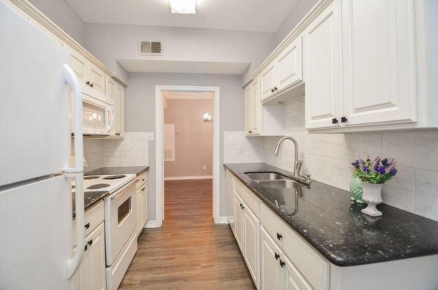 2255 Braeswood Park Drive 195, Houston, TX 77030