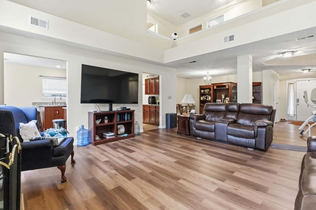 956 Deer Crossing Way, Lexington, KY 40509