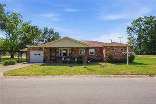 409 N 4th Street, Saint Pauls, NC 28384