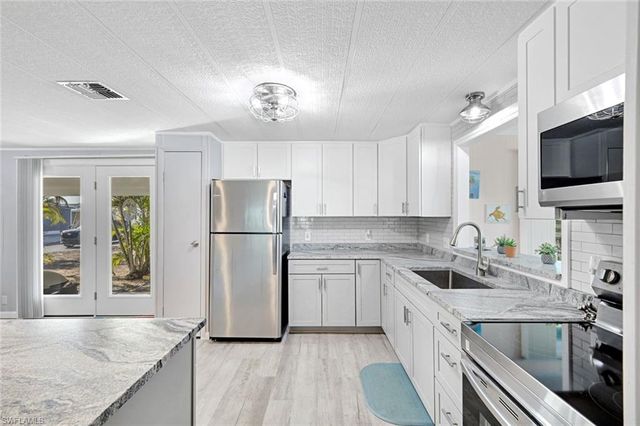 2971 Bounty LN, St. James City, FL 33956