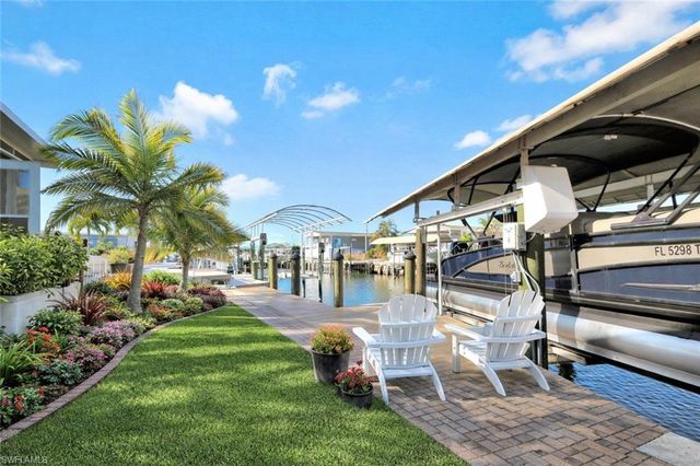 2971 Bounty LN, St. James City, FL 33956