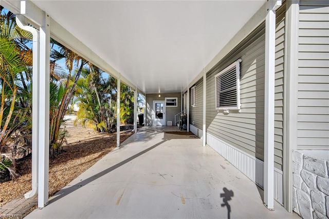 2971 Bounty LN, St. James City, FL 33956