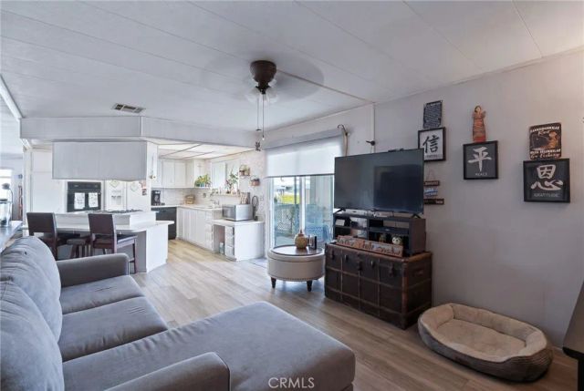 3945 Bradford 128, La Verne, CA 91759