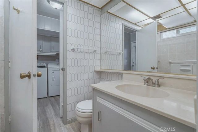 3945 Bradford 128, La Verne, CA 91759