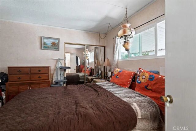 3945 Bradford 128, La Verne, CA 91759