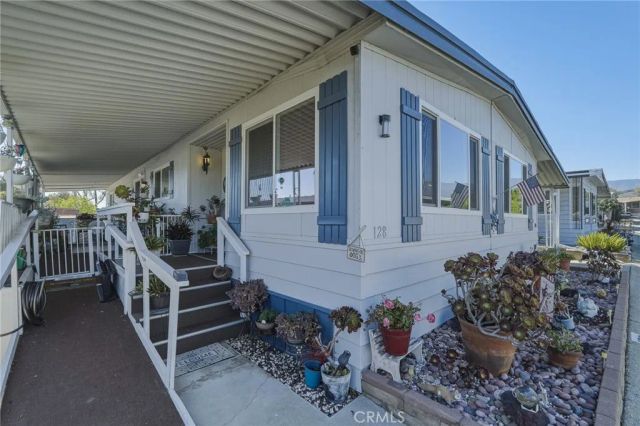3945 Bradford 128, La Verne, CA 91759