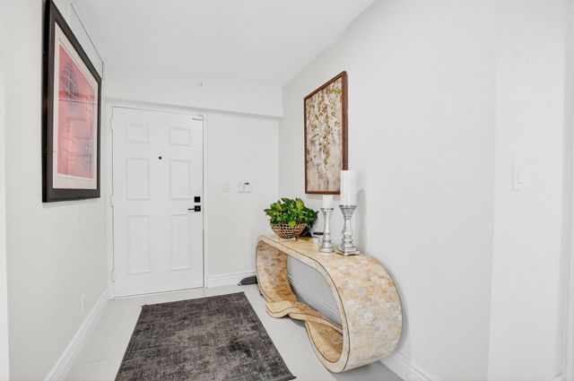 7233 Promenade Drive 101, Boca Raton, FL 33433