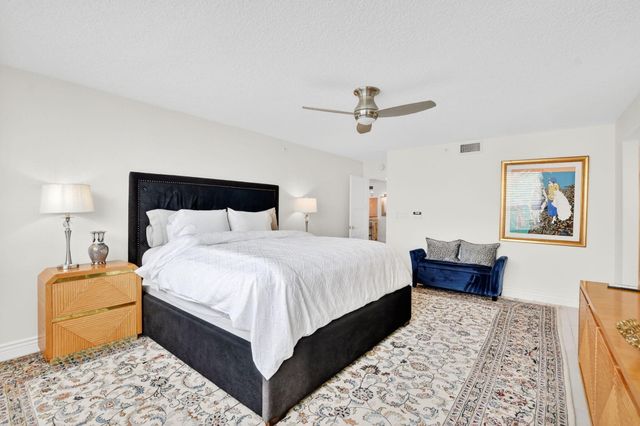 7233 Promenade Drive 101, Boca Raton, FL 33433