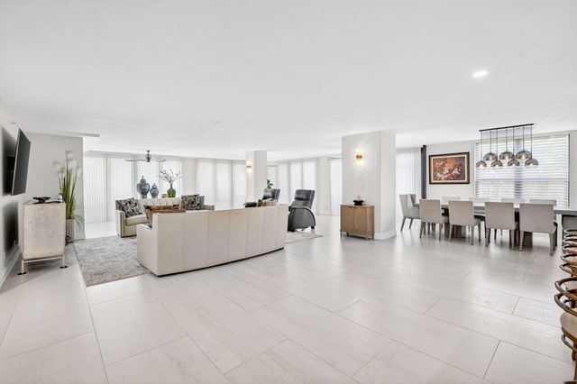 7233 Promenade Drive 101, Boca Raton, FL 33433