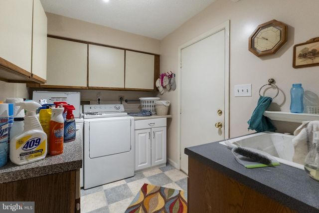 100 ORIOLE LN, La Plata, MD 20646
