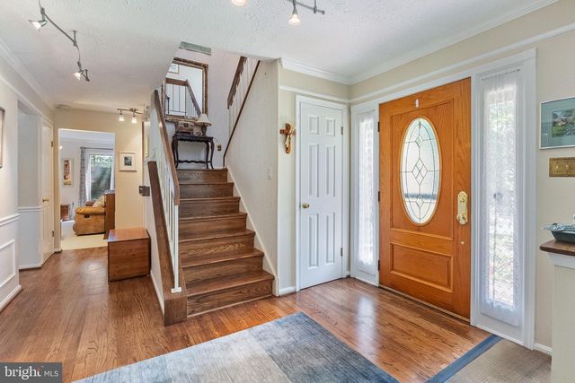 100 ORIOLE LN, La Plata, MD 20646