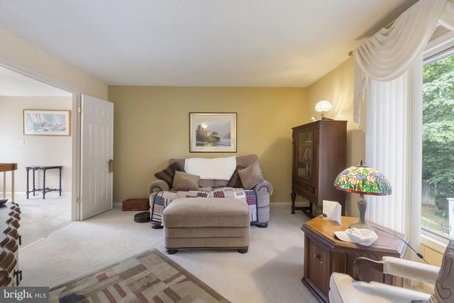 100 ORIOLE LN, La Plata, MD 20646